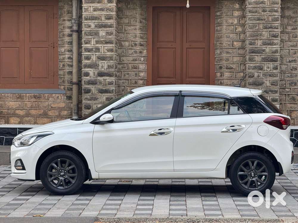 Hyundai I20 Sportz Plus Cvt, 2020, Petrol