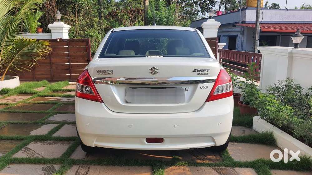 Maruti Suzuki Dzire 1.2 Vxi Cng, 2014, Cng & Hybrids