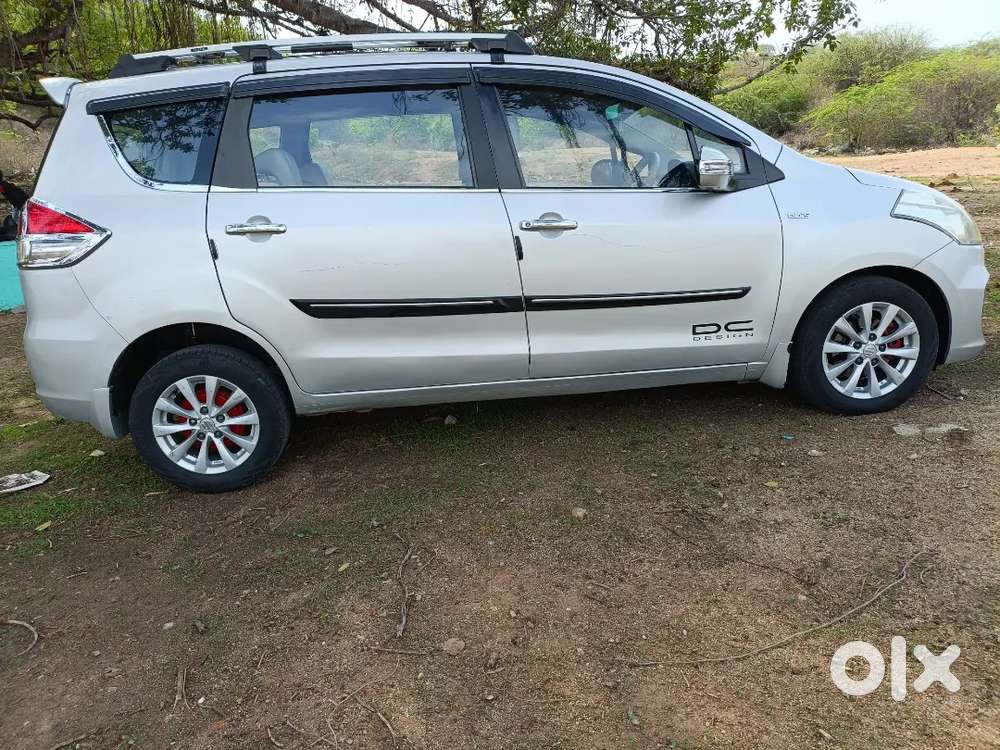 Maruti Suzuki Ertiga 2013 Diesel 215000 Km Driven