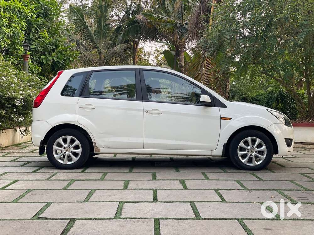Single-owner 2012 Ford Figo Exi Diesel – Alloy Wheels, New Battery