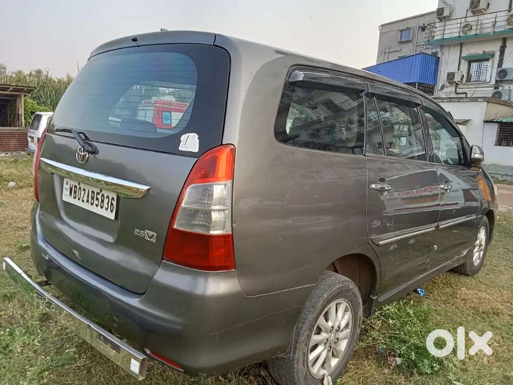 Innova 2.5 V(e4)8s, Bs-iv