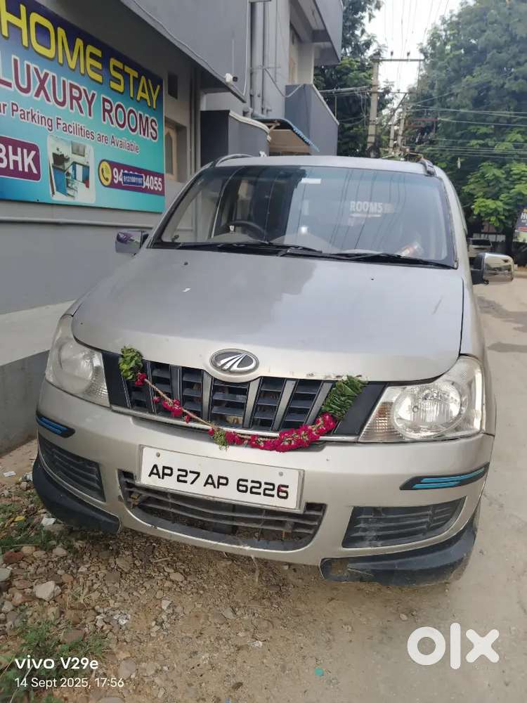 Mahindra Xylo 2012 Diesel Manual Car