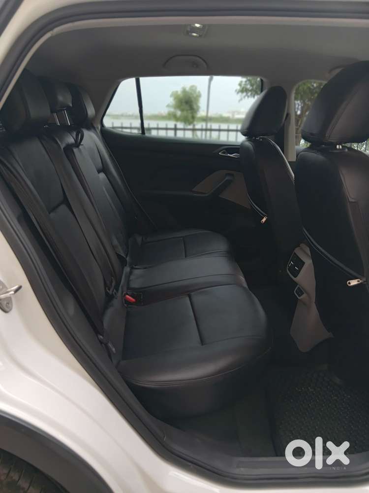 Skoda Kushaq 1.0 Tsi Ambition At, 2022, Petrol