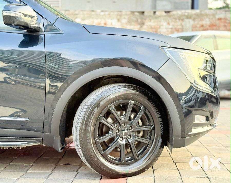 Mahindra Xuv700 2.2 Ax 7 Diesel At Luxury Pack Str Awd, 2025, Diesel