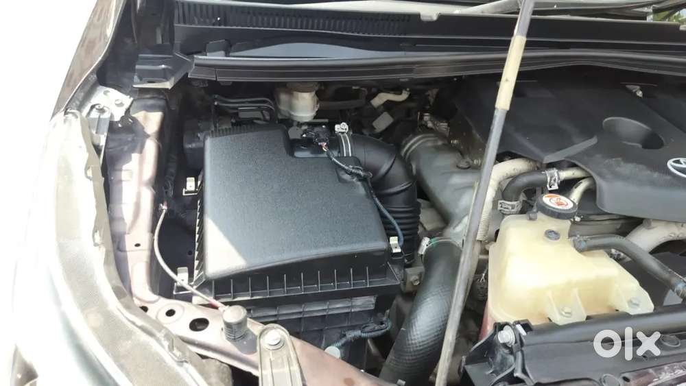 Toyota Innova Crysta 2017 Second-owner Diesel Mt