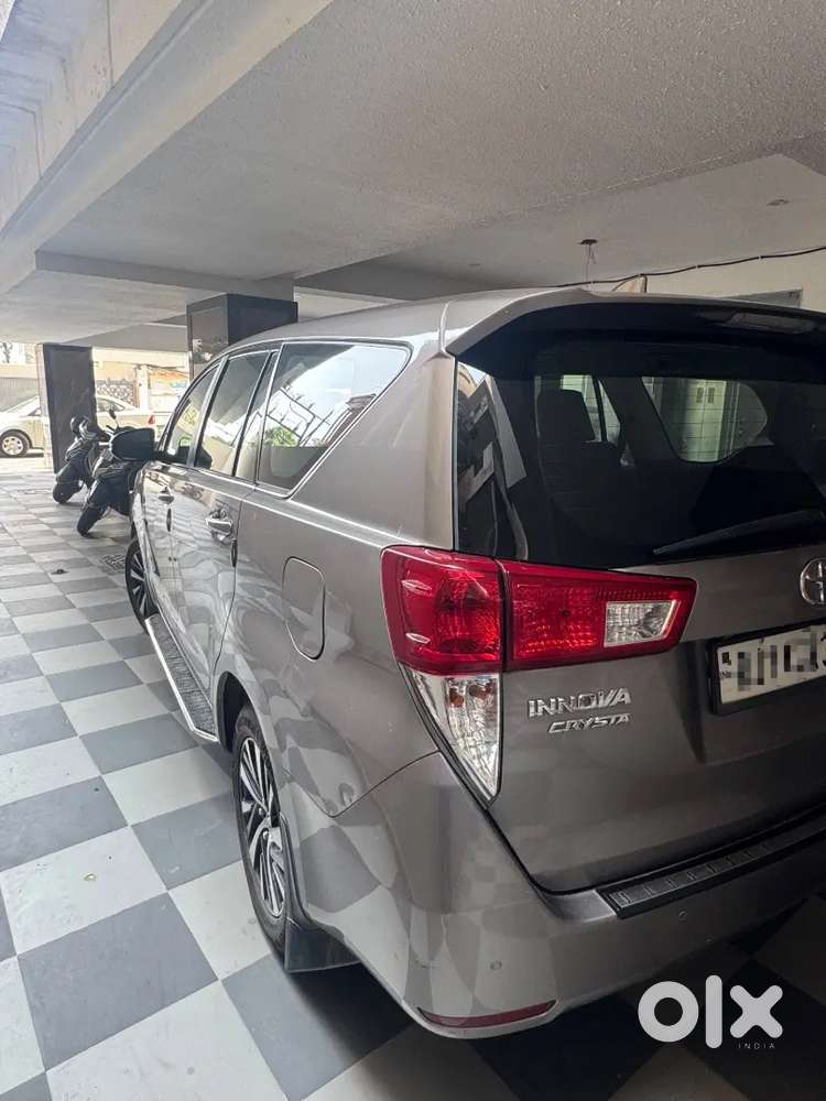 Toyota Innova Crysta 2023 Diesel At