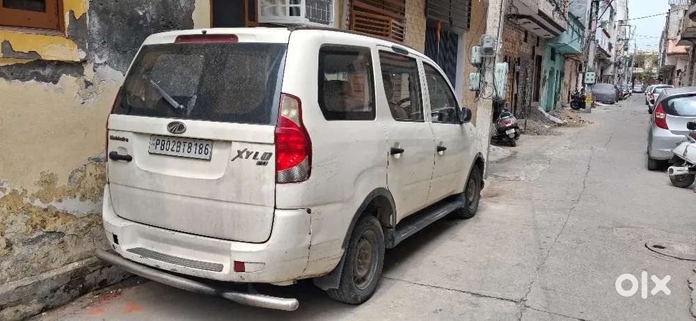 Mahindra Xylo 2.5 D4 2012