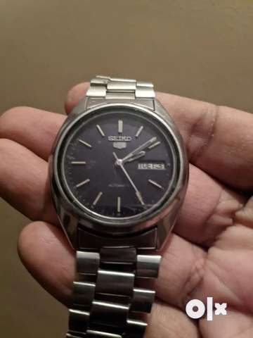 Seiko 5 Made in Japan.Old Steel strap Not work easily repairable