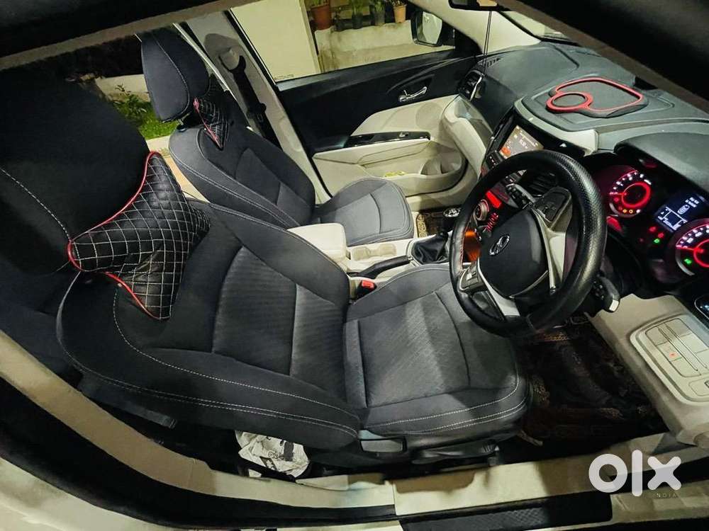 Mahindra Xuv300 Petrol 21000 Km Driven