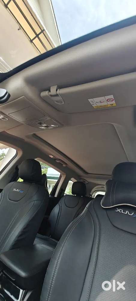 Xuv 700 Ax5 Midnight Black