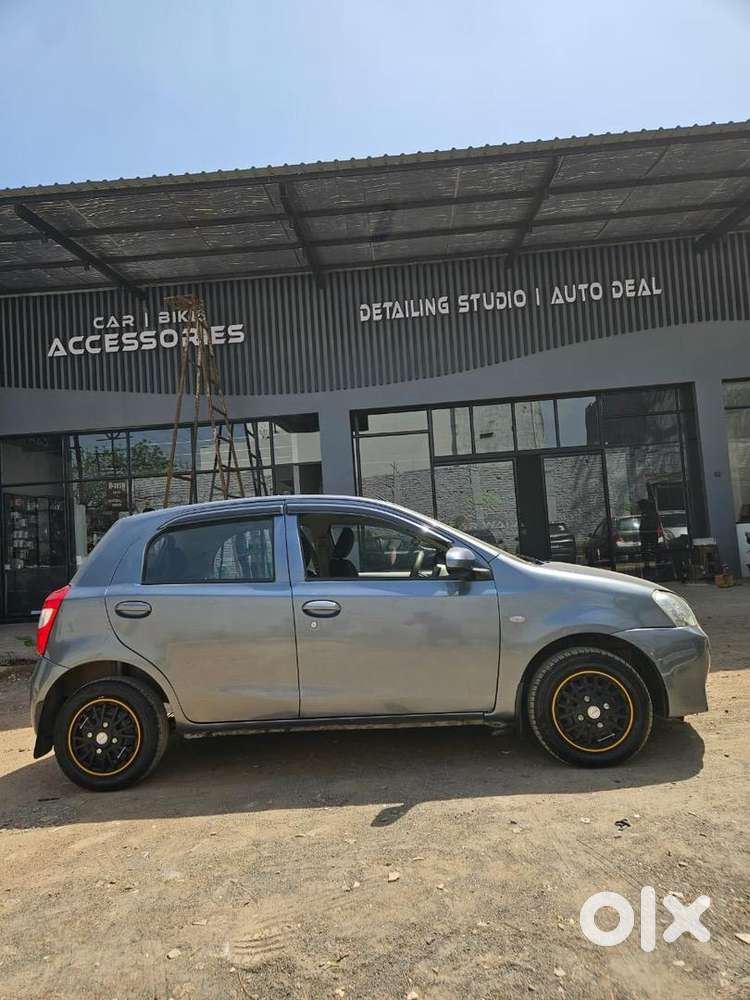 Toyota Etios Liva 2015 Diesel Well Maintained