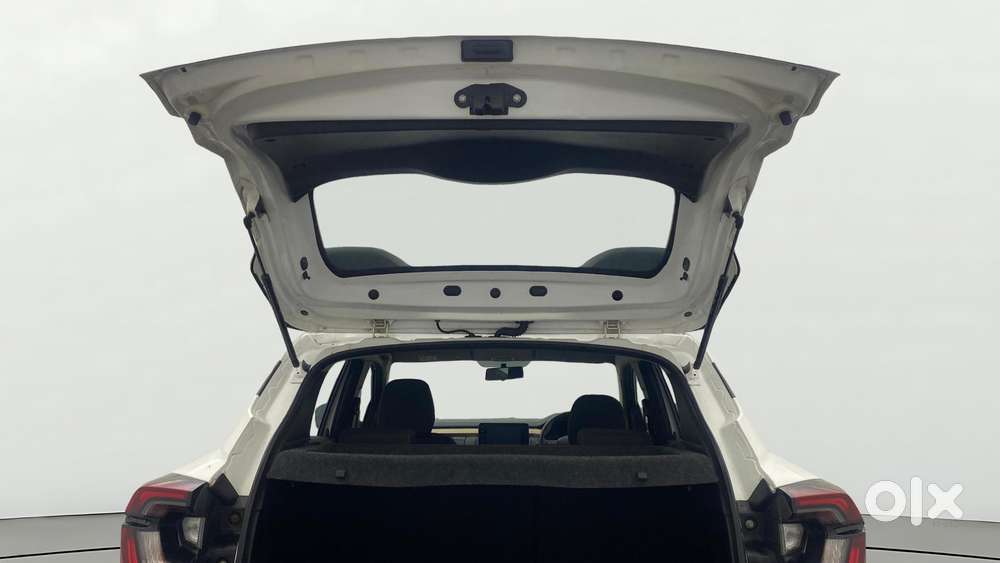 Renault Kiger Rxt Amt, 2022, Petrol