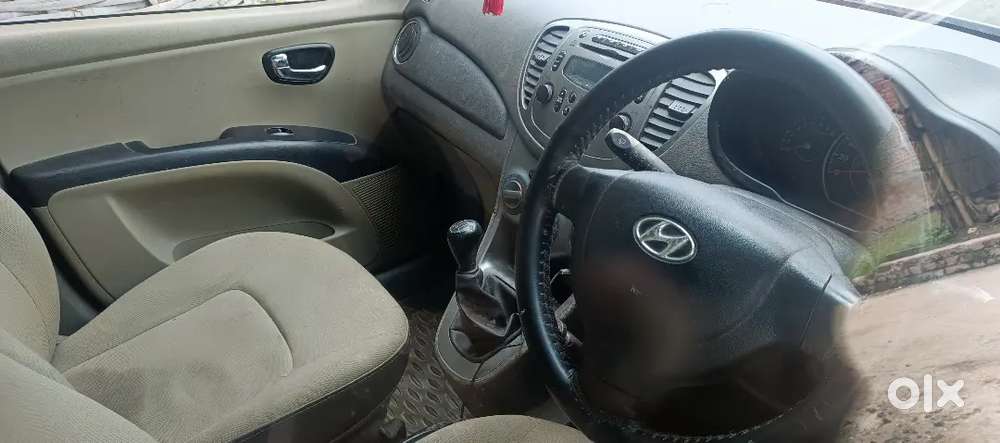 Hyundai I10 Sportz Petrol 2011