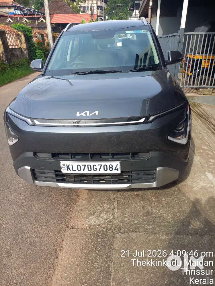 Kia Carens Clavis 2025 Petrol 8300 Km Driven