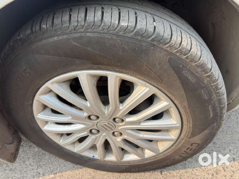 Maruti Suzuki Swift Dzire Zdi + Amt, 2018, Diesel