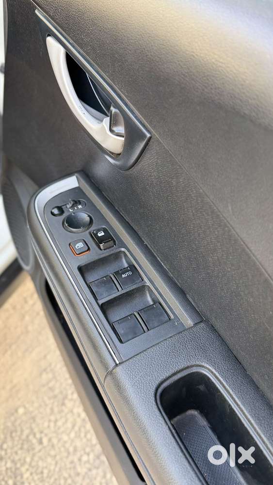 Honda Br-v I-vtec V Mt, 2017, Cng & Hybrids