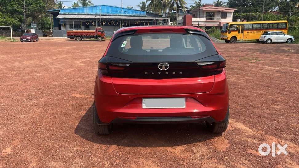 Tata Altroz 1.2 Xe, 2021, Petrol