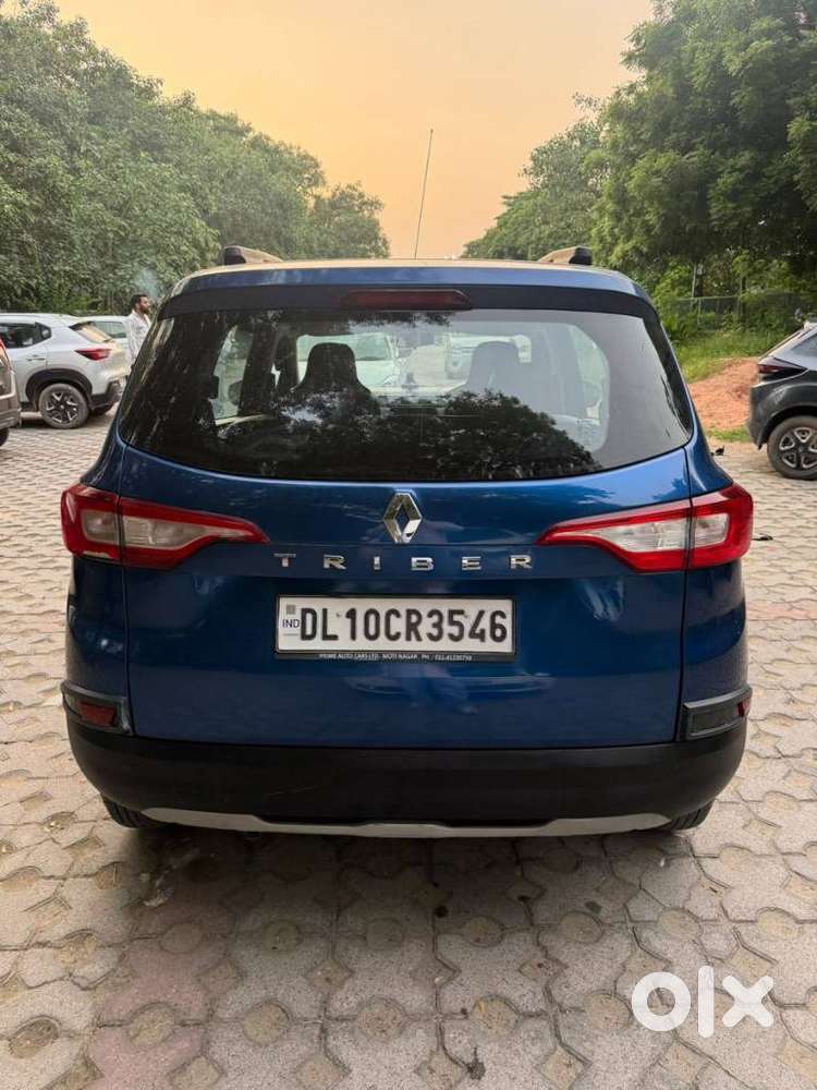 Renault Triber Rxt, 2022, Petrol