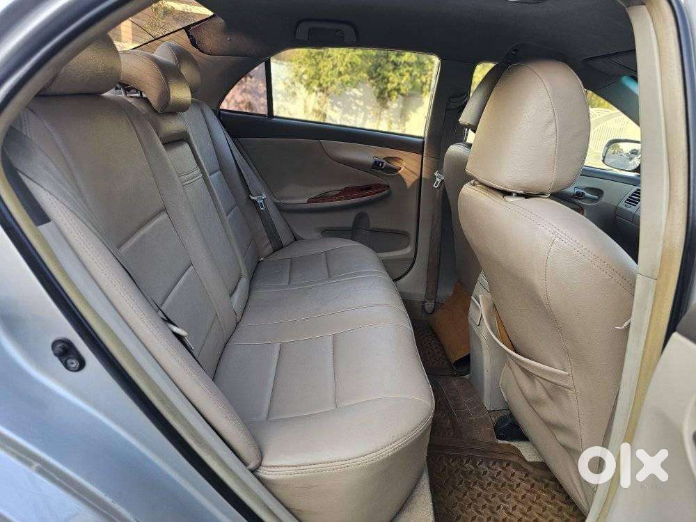 Toyota Corolla Altis 1.8 G Cng, 2010, Cng & Hybrids