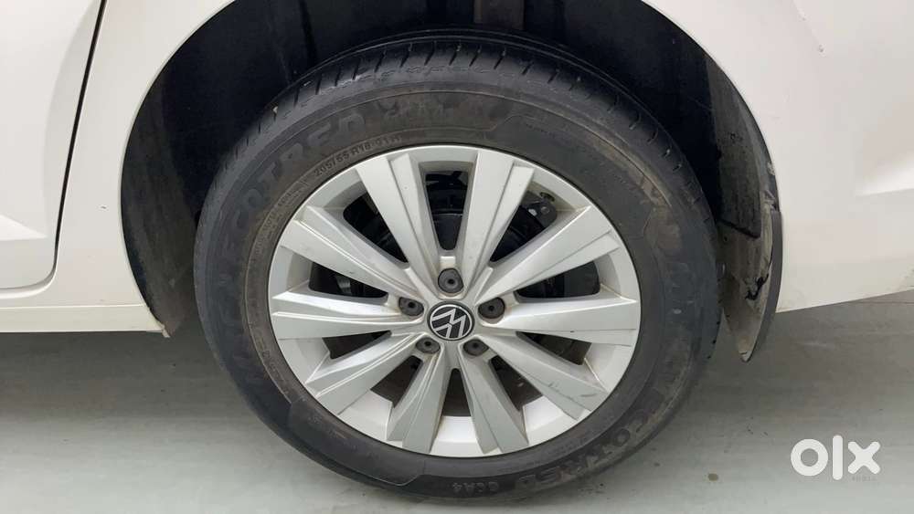 Volkswagen Virtus Highline Plus 1.0 Tsi At, 2024, Petrol