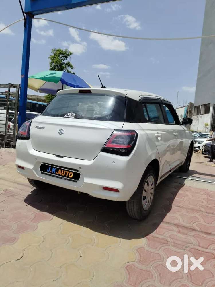 Maruti Suzuki Swift Vxi, 2024, Petrol