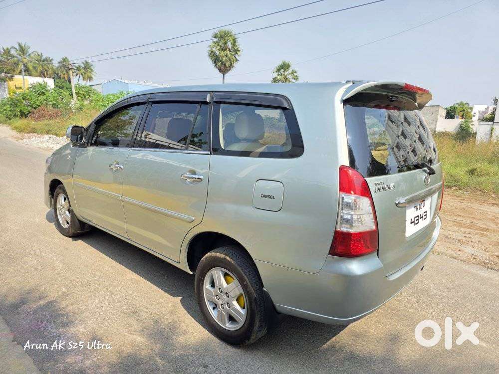 Toyota Innova 2009-2011 2.5 E 8 Str, 2008, Diesel