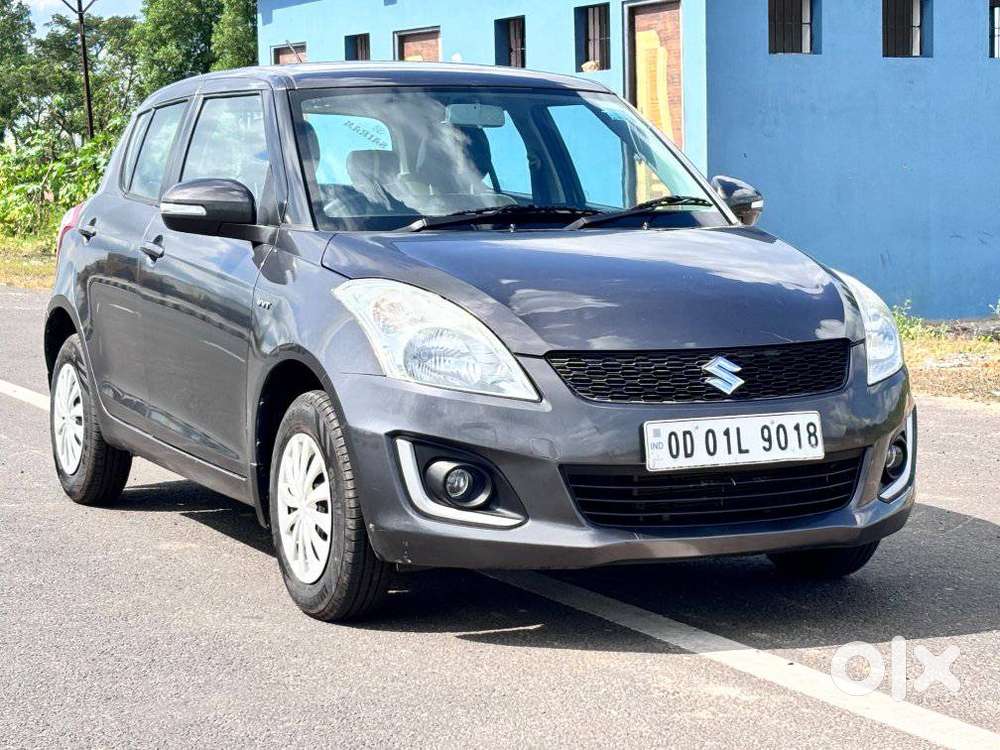 Maruti Suzuki Swift Vxi 1.2 Abs Bs-iv, 2016, Petrol