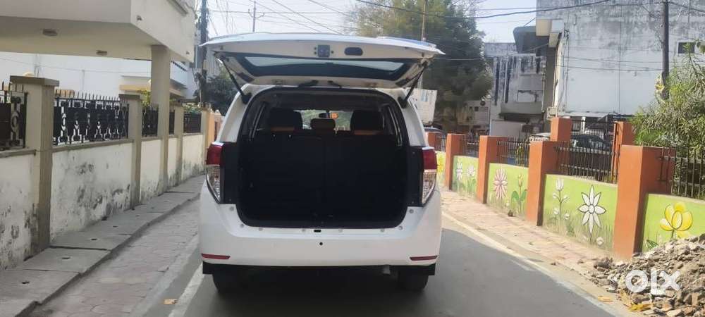 Toyota Innova Crysta 2.4 G Mt 7 Str, 2018, Diesel