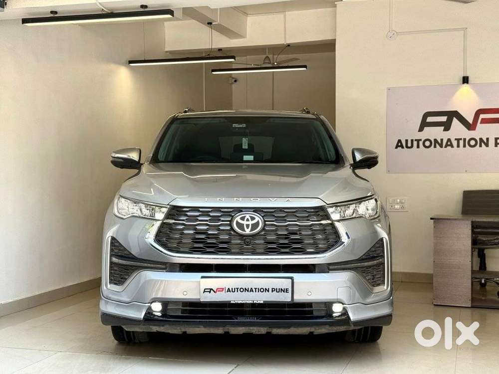 Toyota Innova Hycross 2.0 Zx Hybrid 7 Str, 2023, Petrol