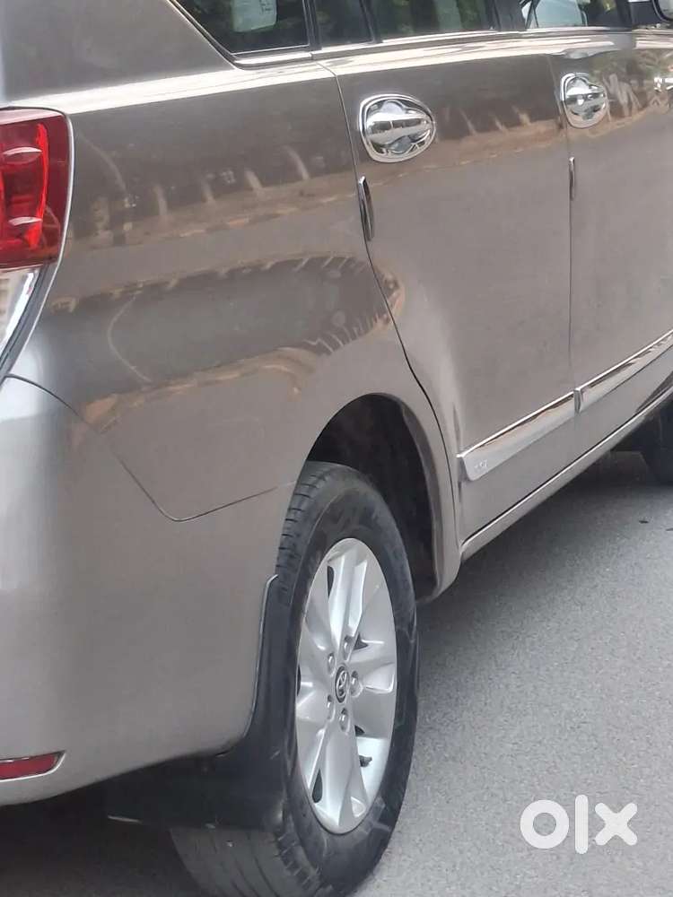 Toyota Innova Crysta 2018 Diesel 105000 Km Driven