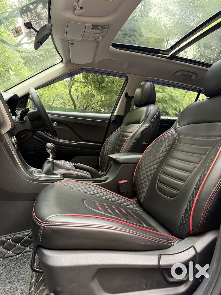 Hyundai Creta Sx Petrol Mt, 2022, Petrol