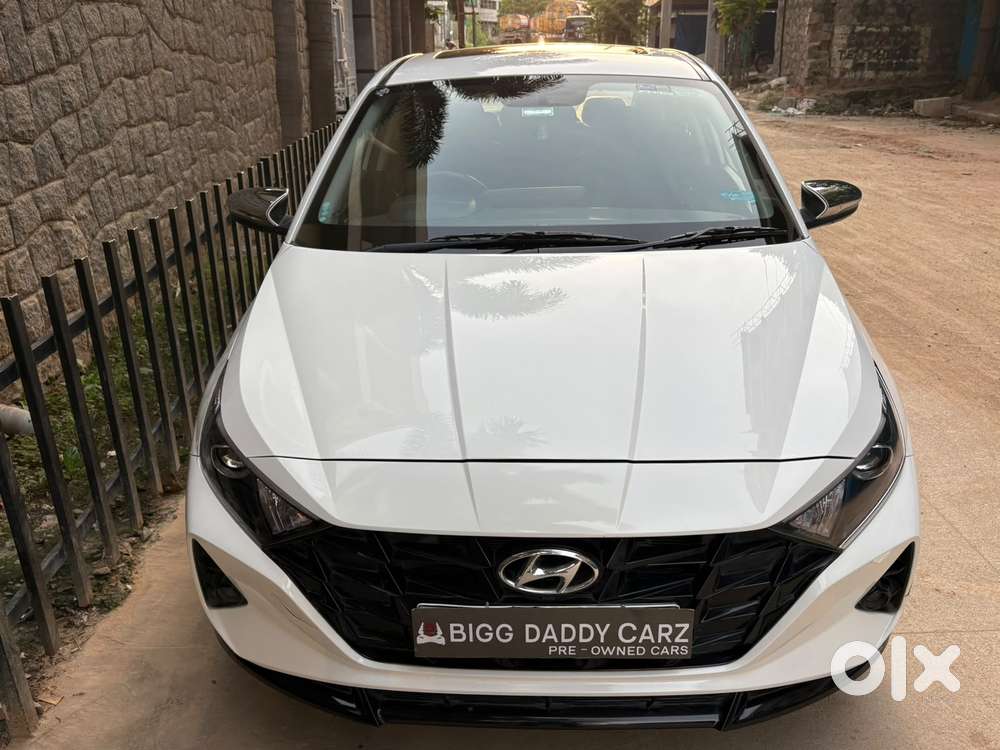Hyundai I20 Asta (o) 1.2 Ivt, 2022, Petrol