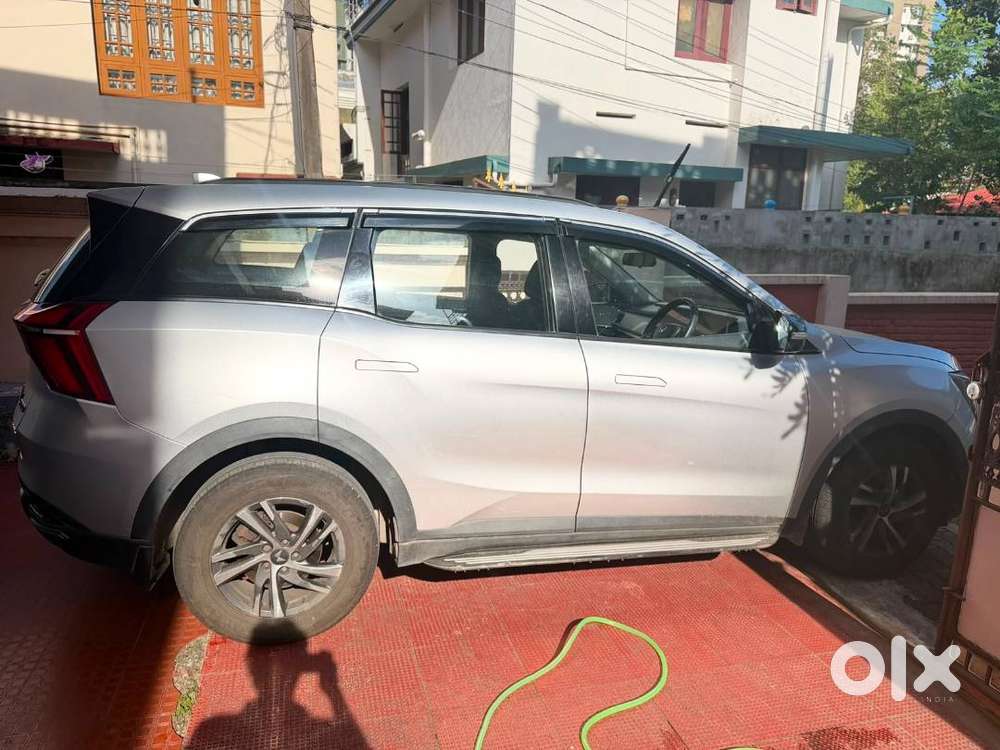 Mahindra Xuv700 2023 Ax5