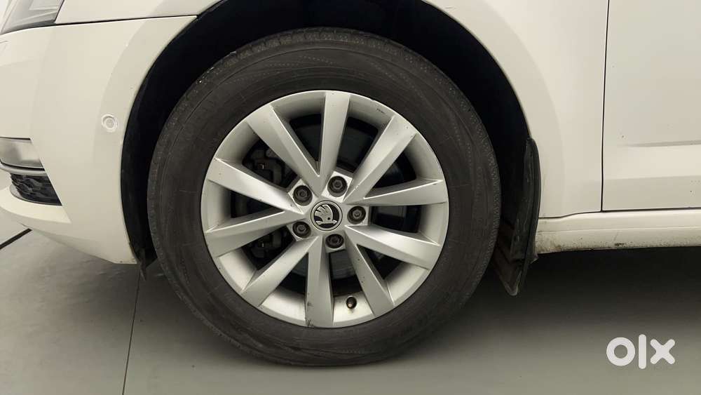 Skoda Octavia 2.0 L K Tsi At, 2018, Petrol