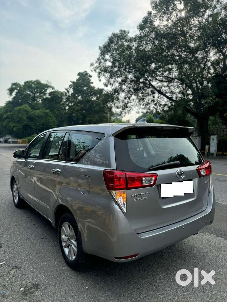 Toyota Innova Crysta
