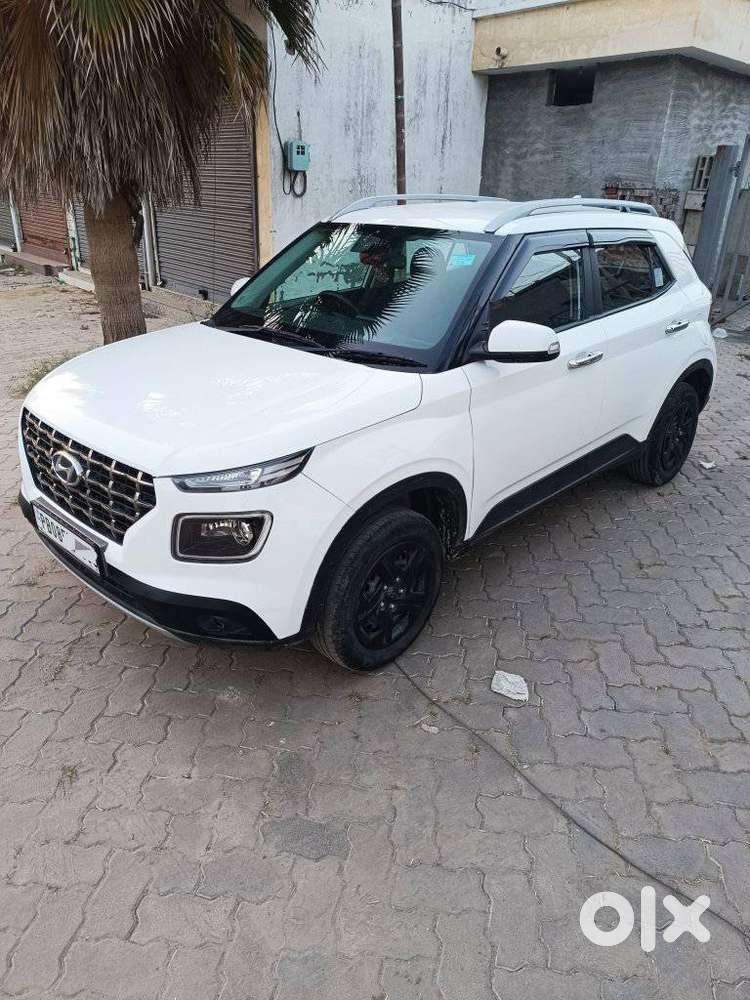 Hyundai Venue S Diesel, 2021, Diesel