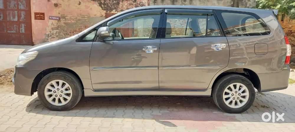 Toyota Innova 2013 Diesel Well Maintained