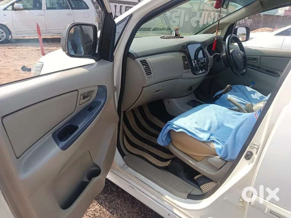 Toyota Innova Raipur