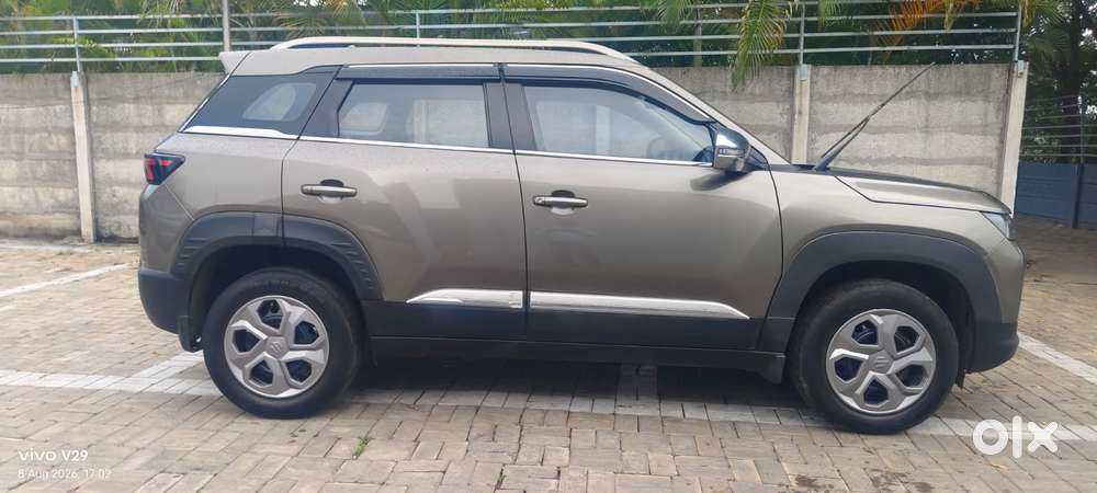 Maruti Suzuki Brezza 1.5 Lxi Smart Hybrid, 2022, Petrol
