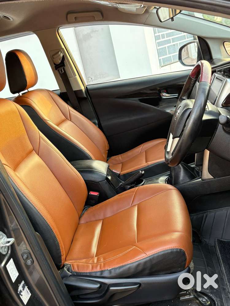 Toyota Innova Crysta 2.4 V 7 Str, 2016, Diesel