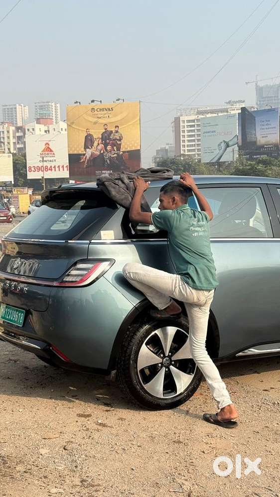 Mg Windsor Ev 2025 Electric 10000 Km Driven