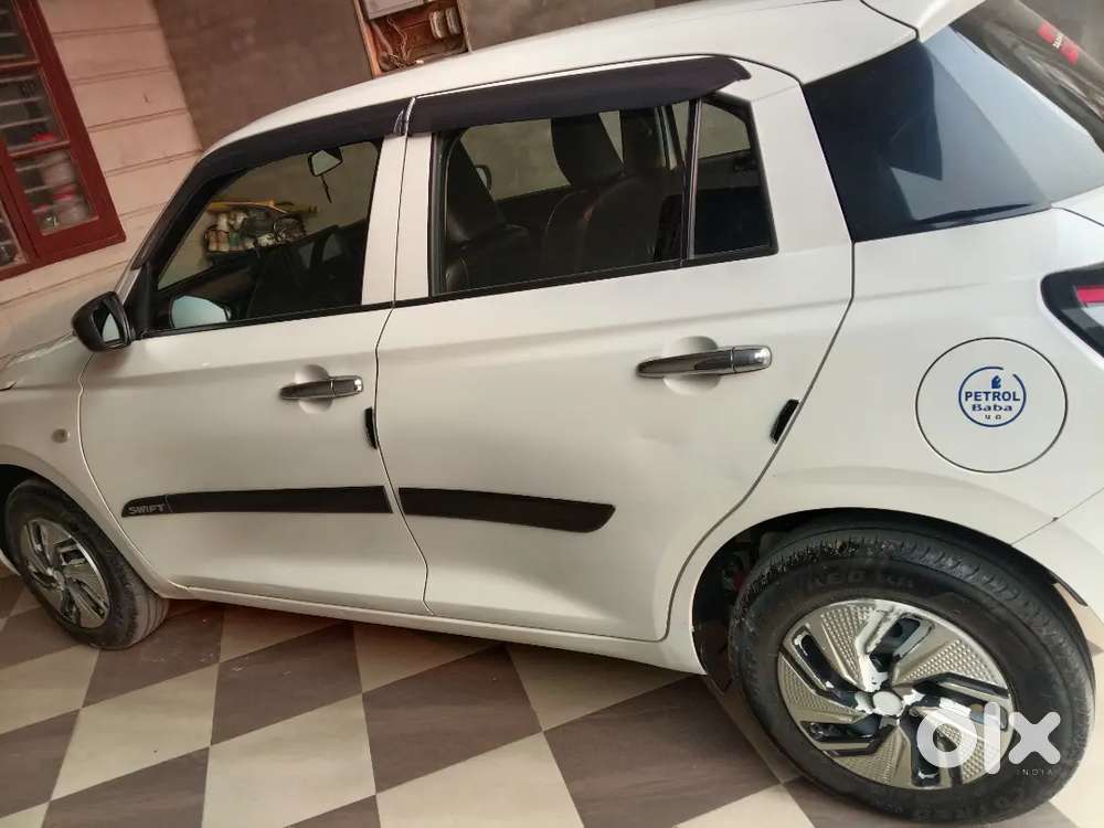 Maruti Suzuki New-gen Swift 2024 Petrol 25300 Km Driven