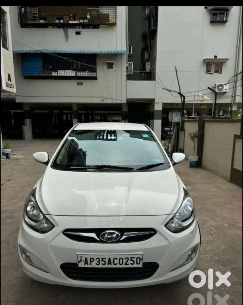 Hyundai   Verna   2015.  Diesel.  Well Maintained