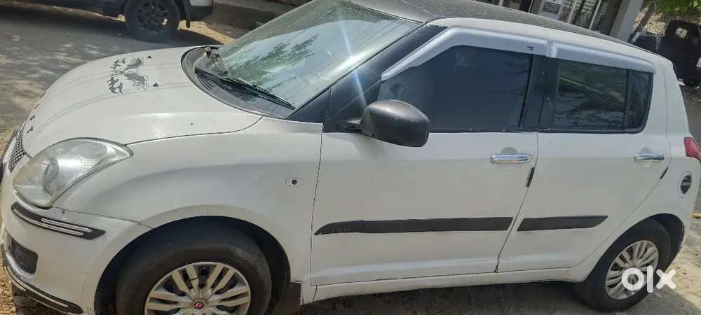 Maruti Suzuki Swift 2011 Petrol/cng,103000 Km Driven