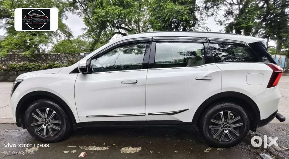 Mahindra Xuv700 2.2 Ax 7 Diesel At Luxury Pack Str, 2024, Diesel