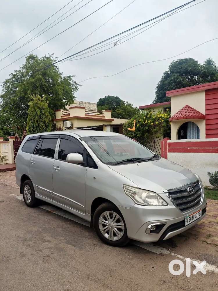 Toyota Innova 2014
