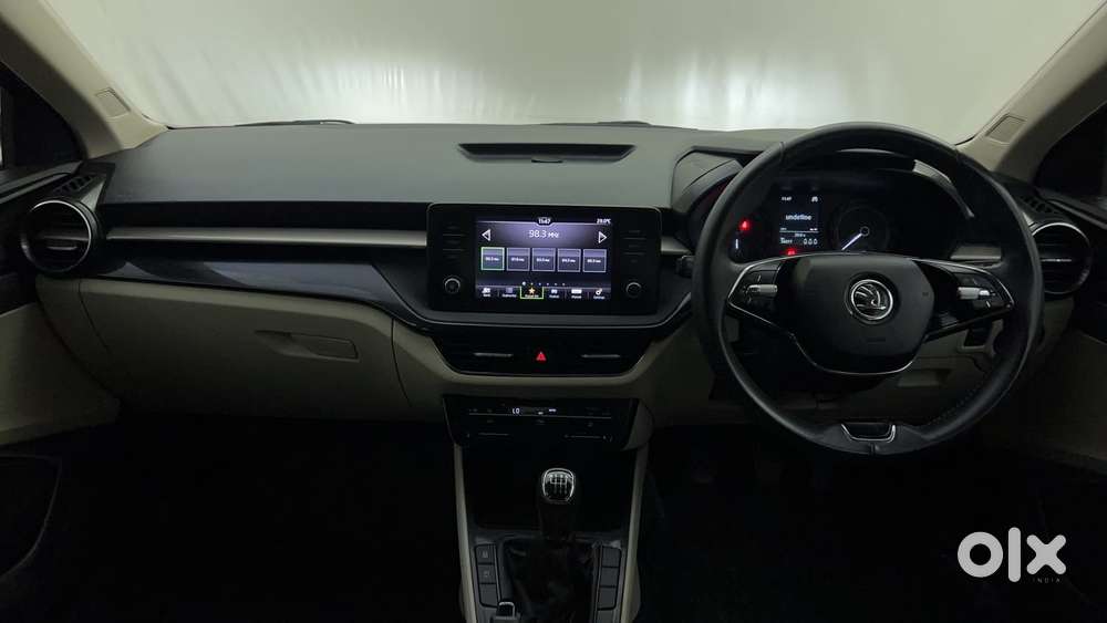 Skoda Slavia Ambition 1.0l Tsi Mt, 2023, Petrol