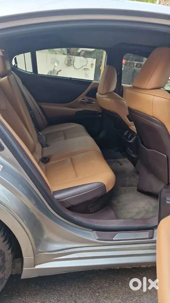 Lexus Es 300h Luxury 2019 Car