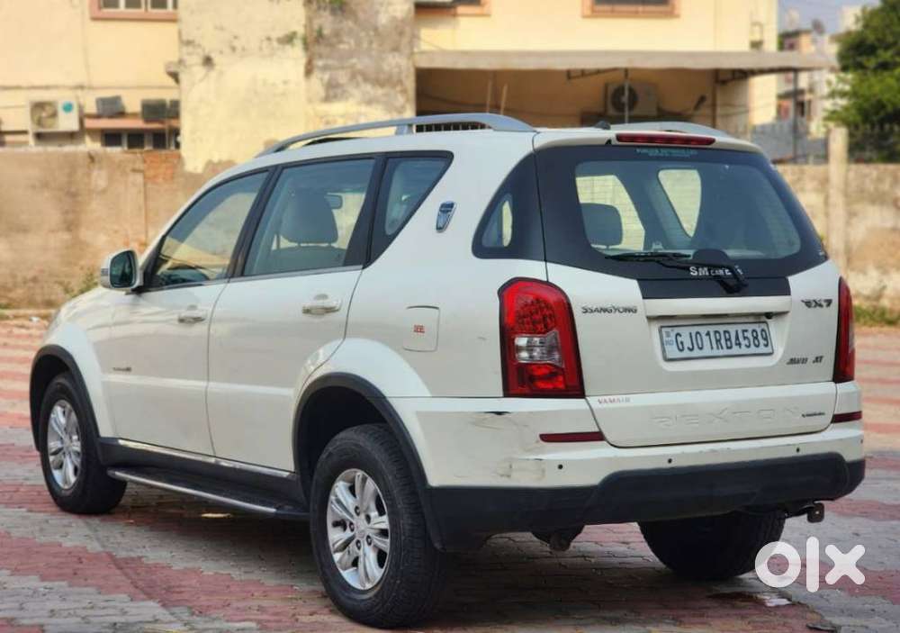 Mahindra Rexton, 2013, Diesel