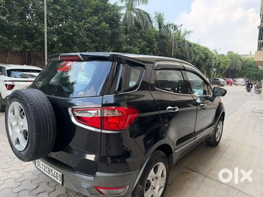 Good Condition Black Ford Ecosport Cng Fiitted